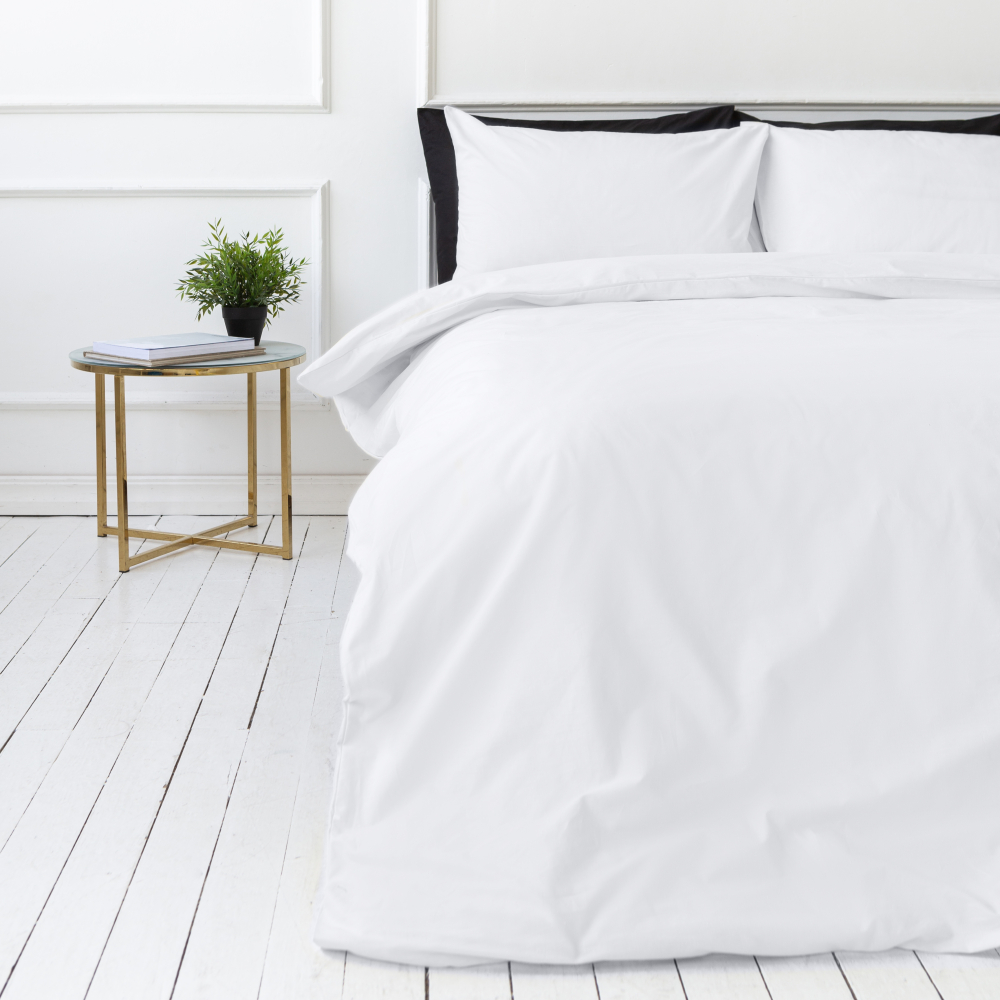 Premium satino audinys „White“. Kangad