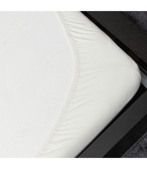 Vettpidav voodilina kummiga „White Waterproof microfiber“. Kummiga voodilinad