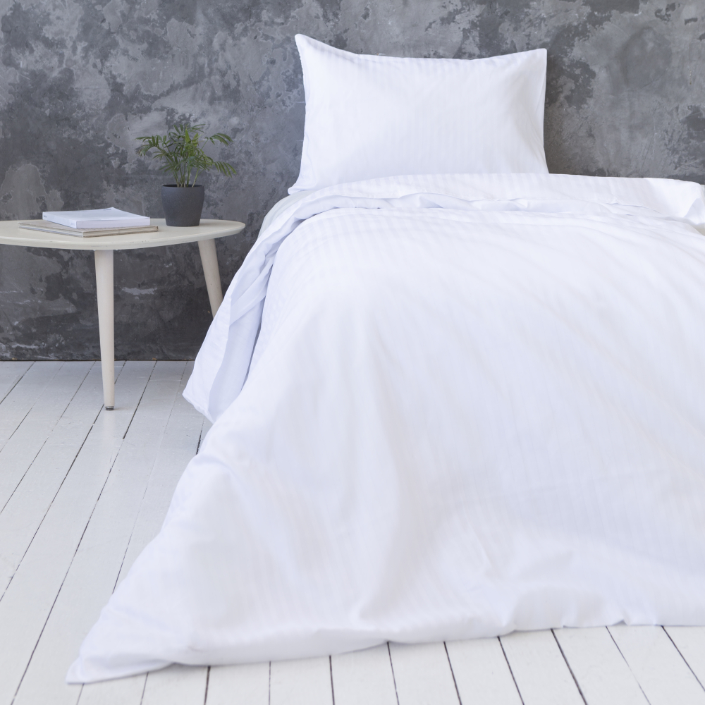 Premium satiinist voodipesu komplekt "Stripe 1 cm". Satiinist voodipesu, 140x200 cm