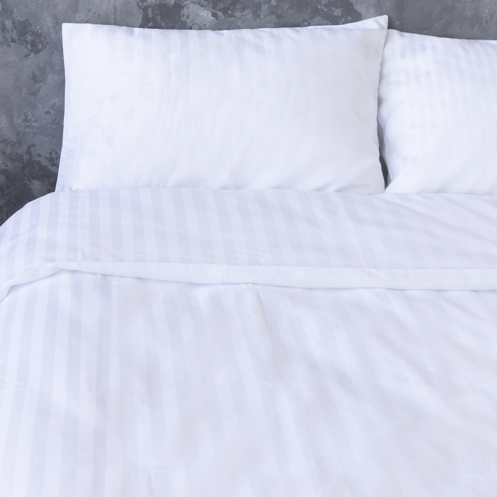 Premium satiinist voodipesu komplekt "Stripe 2 cm". Satiinist voodipesu, 140x200 cm