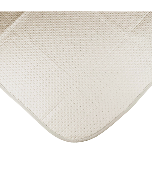 Voodikate „Cream trapuntino Bedspread“. Pleedid