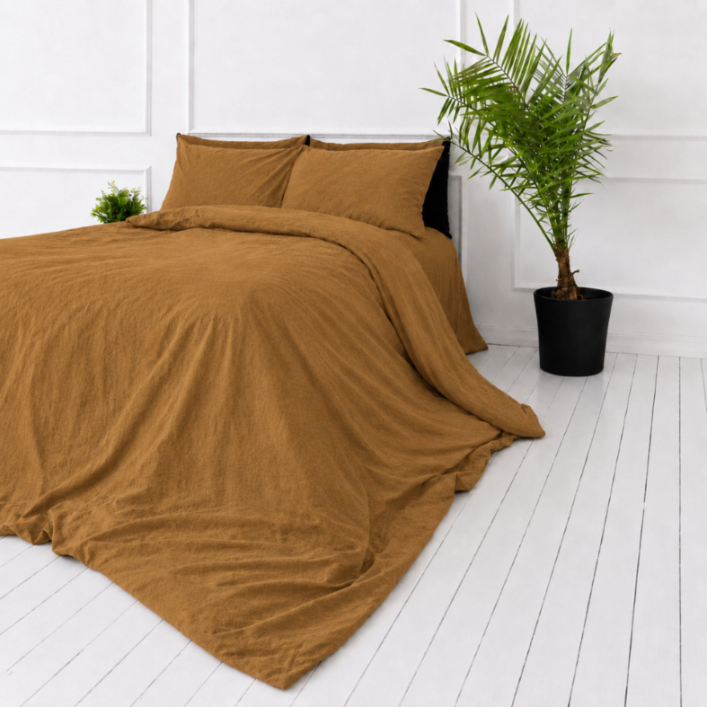 Linane voodipesu „Linen Mustard“. Voodipesu komplektid 150x200, 140x200 cm, 150x200 cm, 160x200 cm, 180x200 cm, 200x200 cm, 200x220 cm, 220x240 cm. Sügav pruunikas sinepitooni voodipesukomplekt modernse ja rahuliku disainiga. Linane voodipesu „Linen Mustard“. Voodipesu komplektid 150x200, 140x200 cm, 150x200 cm, 160x200 cm, 180x200 cm, 200x200 cm, 200x220 cm, 220x240 cm. Sügav pruunikas sinepitooni voodipesukomplekt modernse ja rahuliku disainiga.
