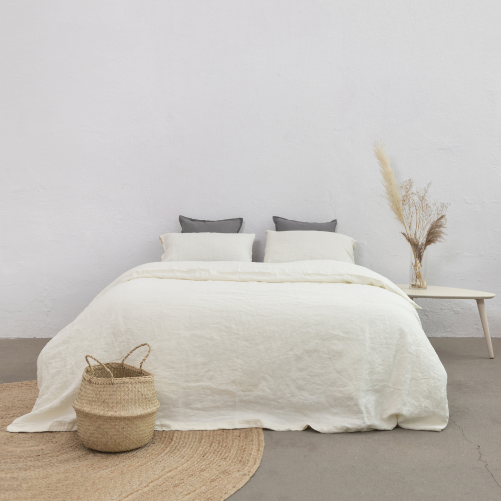 Linane voodipesu "Linen white". Linane voodipesu, 140x200 cm, 200x200 cm, 200x220 cm, 220x240 cm