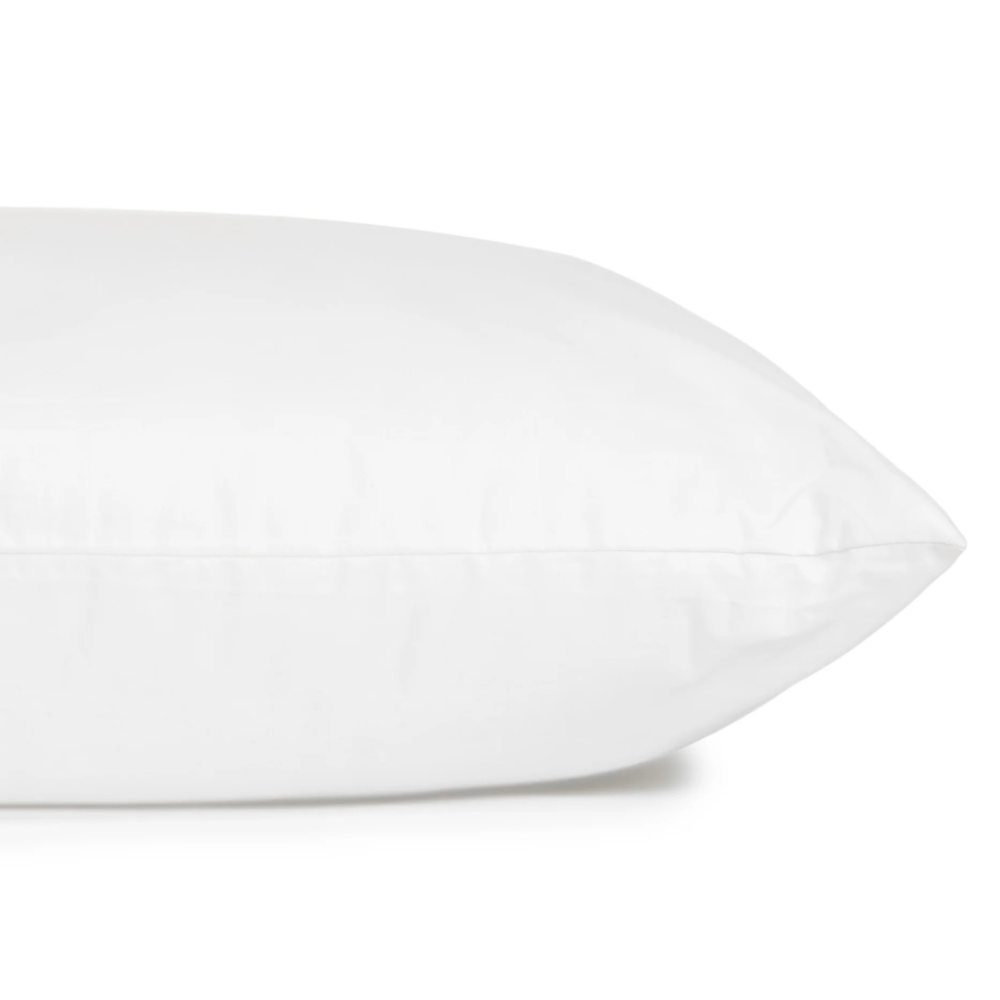 Padi „Familon Original Pillow“. Lihtsa disainiga valge padi peene tekstuuriga familon