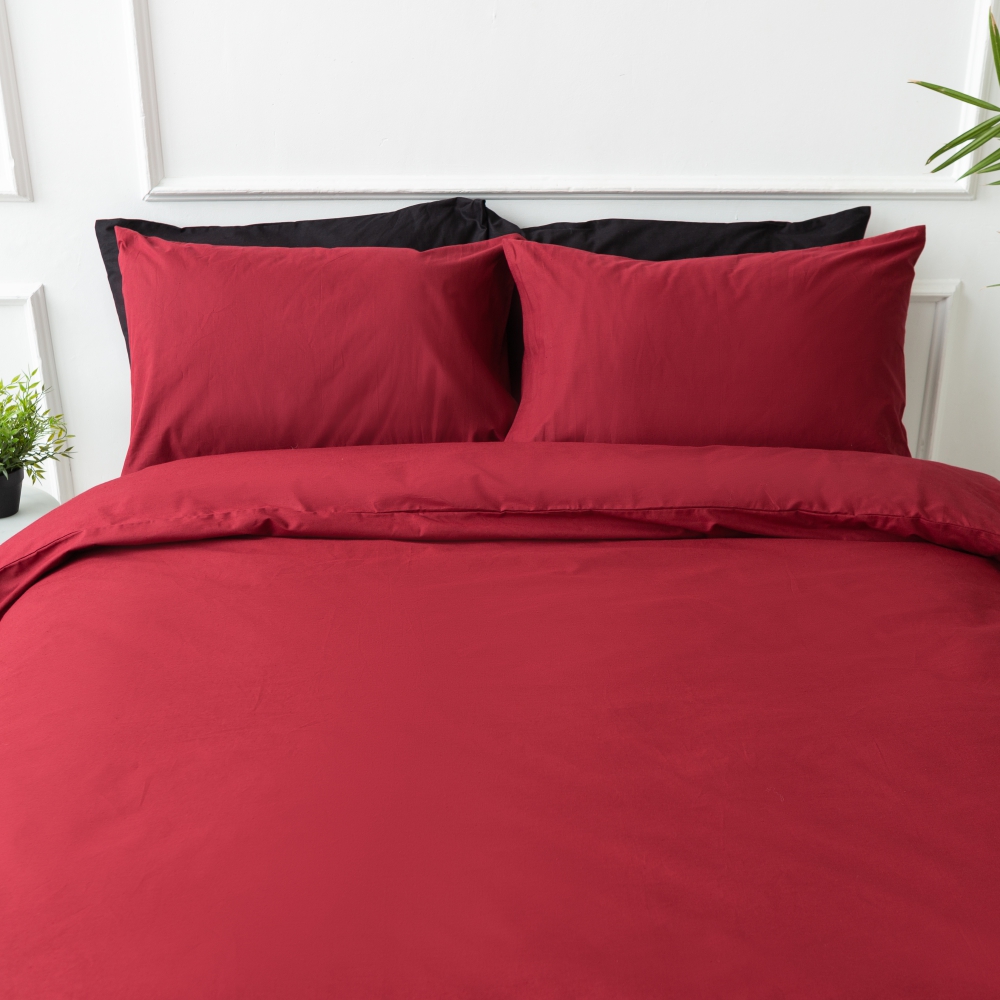 Premium satiinist padjapüür „Maroon“. Padjapüürid 50x70