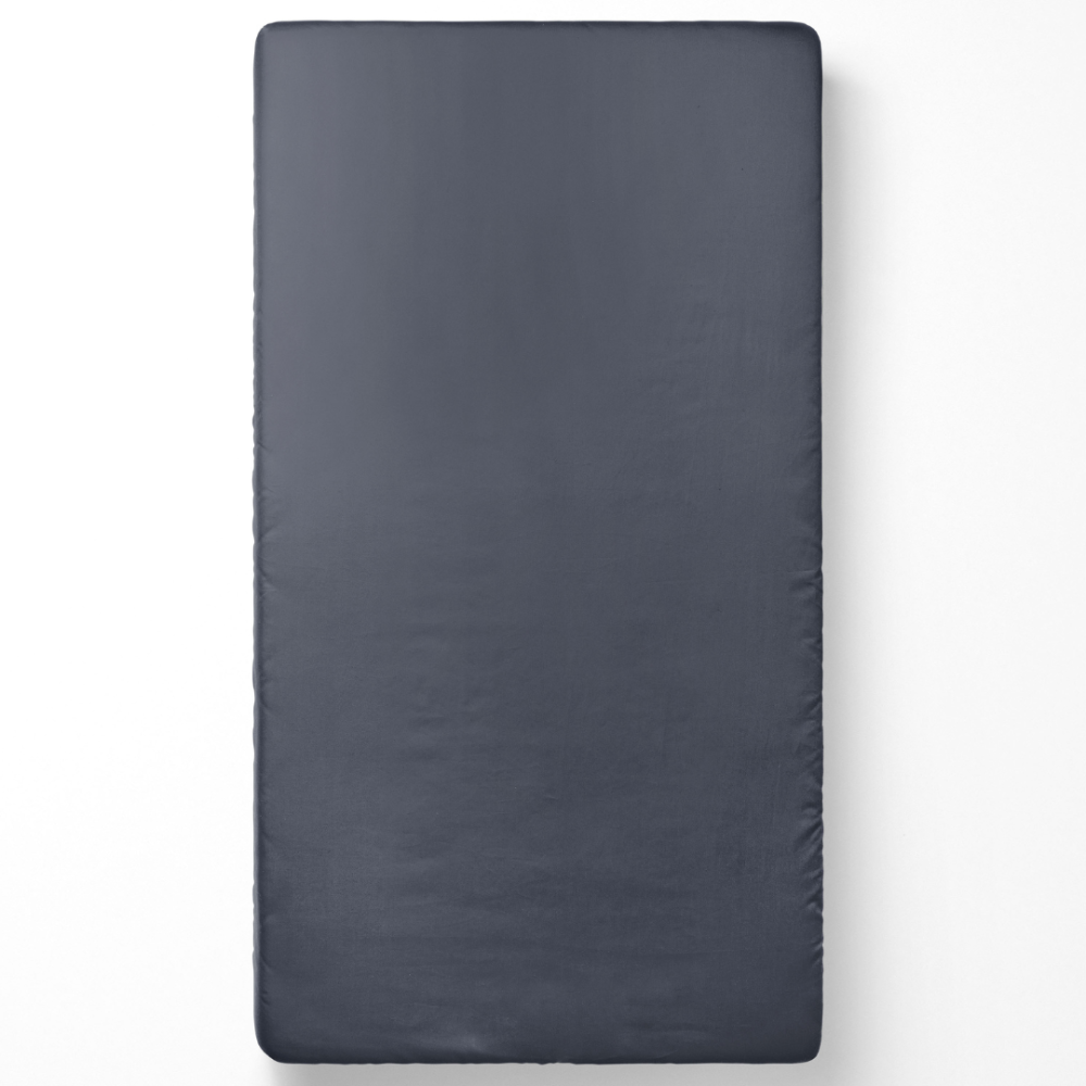 Kummiga voodilina „Graphite“. Kummiga voodilina 140x200, 90x200 cm, 140x200 cm, 160x200 cm, 180x200 cm. Universaalne tumehall lina