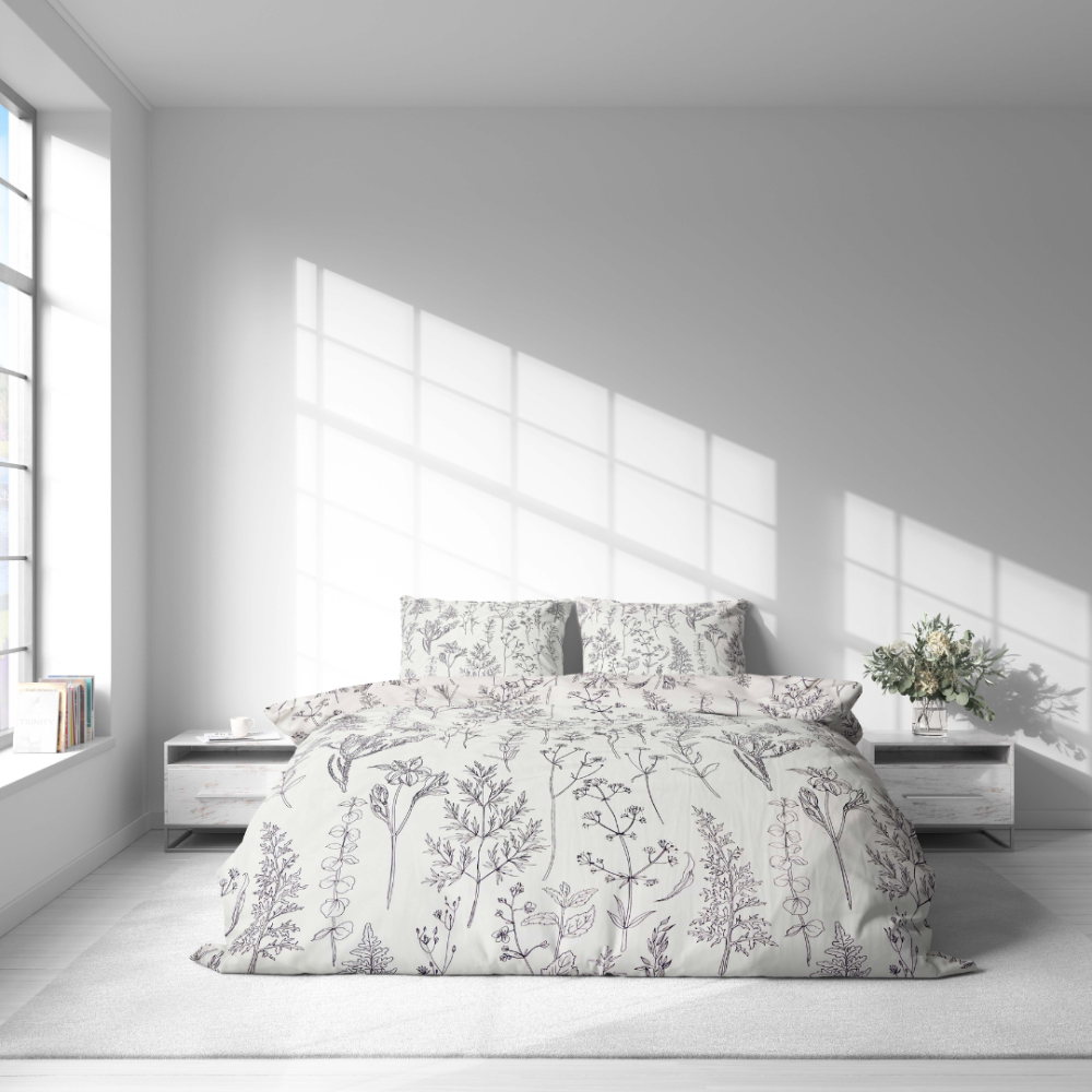 Voodipesu komplekt "Alkali". Mustriline voodipesu, 140x200 cm, 200x200 cm, 200x220 cm. Voodipesu komplekt stiliseeritud lille‑ ja taimejoonistega tumelilla taustal.