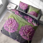 Voodipesu komplekt "Burdock". Voodipesu komplektid 140x200, 140x200 cm, 150x200 cm, 160x200 cm, 180x200 cm, 200x200 cm, 200x220 cm. Loodusest inspireeritud voodipesu komplektil on suured tume- ja heleroheliste toonidega loorberimustrid.
