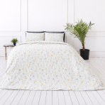 Voodipesu komplekt "Enigma". Mustriline voodipesu, 100x140 cm, 140x200 cm, 150x200 cm, 160x200 cm, 180x200 cm, 200x200 cm, 200x220 cm, 220x240 cm. Pehme valge voodipesukomplekt romantilise peene kollaste lillede ja roheliste taimede motiiviga.