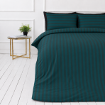 Voodipesu komplekt "Green Stripes". Mustriline voodipesu, 140x200 cm, 150x200 cm, 160x200 cm, 180x200 cm, 200x200 cm, 200x220 cm. Luksuslik tumeroheline voodipesukomplekt klassikalise triibulise mustriga, mis sobib ideaalselt stiilseks ja mugavaks magamiskeskkonnaks. Voodipesu komplekt "Green Stripes". Mustriline voodipesu, 140x200 cm, 150x200 cm, 160x200 cm, 180x200 cm, 200x200 cm, 200x220 cm. Luksuslik tumeroheline voodipesukomplekt klassikalise triibulise mustriga, mis sobib ideaalselt stiilseks ja mugavaks magamiskeskkonnaks.