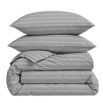 Voodipesu komplekt "Grey Stripes". Mustriline voodipesu, 140x200 cm, 150x210 cm, 160x200 cm, 180x200 cm, 200x200 cm, 200x220 cm. Hall voodipesukomplekt peene triibumustriga, mis annab teie magamistoale kaasaegse ja elegantse ilme.