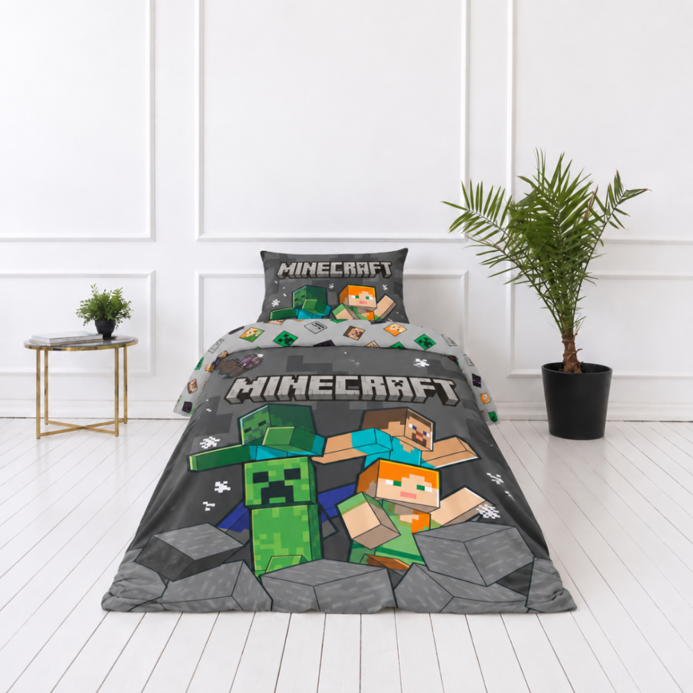 Laste voodipesu komplekt "Minecraft". Puuvillane voodipesu, 135x200 cm. Voodipesu helehall pool värviliste ruudukujuliste minecrafti nägude mustriga. Laste voodipesu komplekt "Minecraft". Puuvillane voodipesu, 135x200 cm. Voodipesu helehall pool värviliste ruudukujuliste minecrafti nägude mustriga.