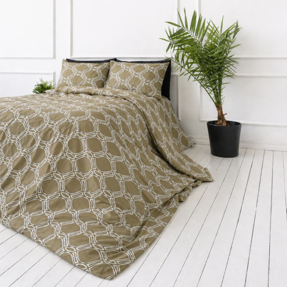 Voodipesu komplekt "Olive Orbit". Roheline voodipesu, 140x200 cm, 150x200 cm, 160x200 cm, 180x200 cm, 200x200 cm, 200x220 cm, 220x240 cm. Kaasaegne disain ovaalsete motiividega rohelise ja valge kombinatsioonis Voodipesu komplekt "Olive Orbit". Roheline voodipesu, 140x200 cm, 150x200 cm, 160x200 cm, 180x200 cm, 200x200 cm, 200x220 cm, 220x240 cm. Kaasaegne disain ovaalsete motiividega rohelise ja valge kombinatsioonis