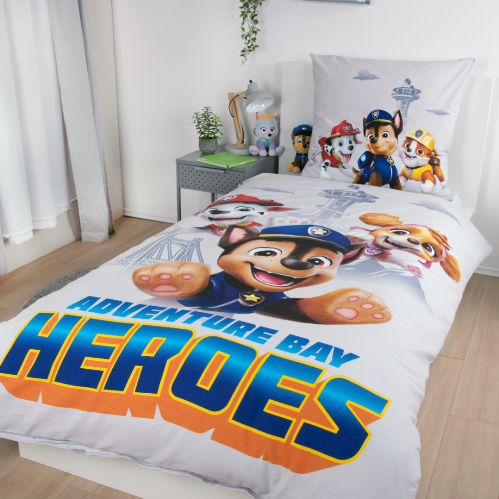 Voodipesu komplekt "Paw Patrol". Laste voodipesu, 135x200 cm. Hele voodipesukomplekt „paw patrol“ kangelaste ja vaatetorni motiiviga. Voodipesu komplekt "Paw Patrol". Laste voodipesu, 135x200 cm. Hele voodipesukomplekt „paw patrol“ kangelaste ja vaatetorni motiiviga.