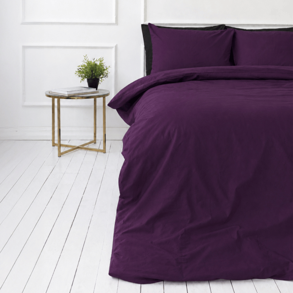 Voodipesukomplektid "Plum". Lilla voodipesu, 140x200 cm, 150x200 cm, 160x200 cm, 180x200 cm, 200x200 cm, 200x220 cm, 220x240 cm. Sügava lilla tooniga ühevärviline voodipesukomplekt ilma mustrita. Voodipesukomplektid "Plum". Lilla voodipesu, 140x200 cm, 150x200 cm, 160x200 cm, 180x200 cm, 200x200 cm, 200x220 cm, 220x240 cm. Sügava lilla tooniga ühevärviline voodipesukomplekt ilma mustrita.