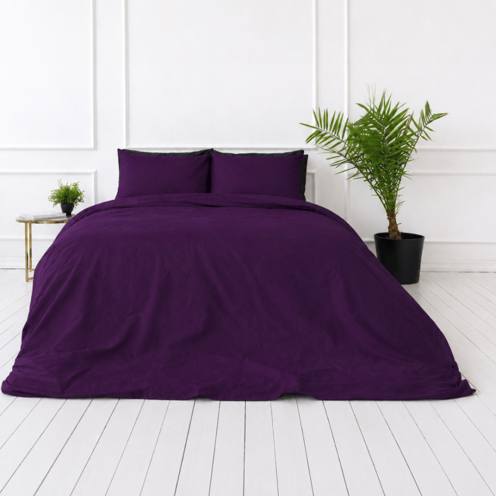 Voodipesukomplektid "Plum". Lilla voodipesu, 140x200 cm, 150x200 cm, 160x200 cm, 180x200 cm, 200x200 cm, 200x220 cm, 220x240 cm. Sügavas ploomilillas toonis voodipesukomplekt ilma lisamustriteta. Voodipesukomplektid "Plum". Lilla voodipesu, 140x200 cm, 150x200 cm, 160x200 cm, 180x200 cm, 200x200 cm, 200x220 cm, 220x240 cm. Sügavas ploomilillas toonis voodipesukomplekt ilma lisamustriteta.