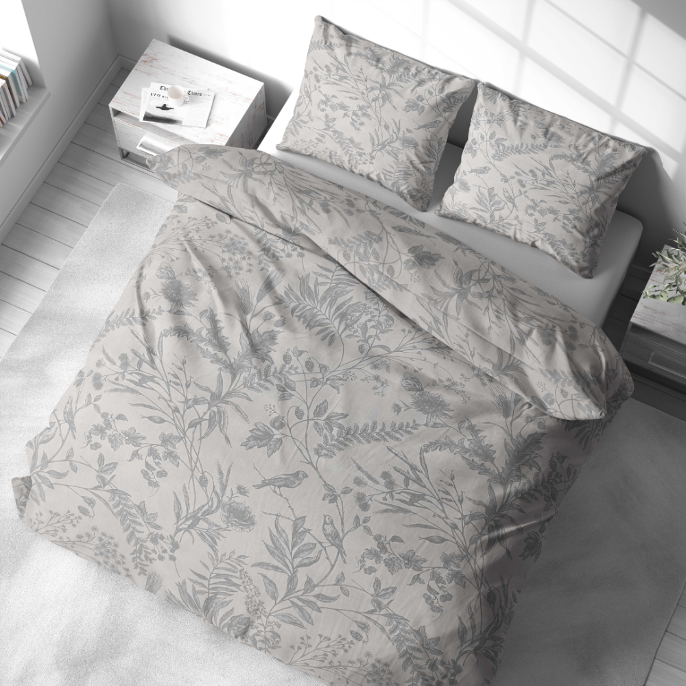 Voodipesu komplekt "Trel". Voodipesu komplektid 140x200, 140x200 cm, 200x200 cm, 200x220 cm. Rahulik hall voodipesu komplekt metsalillemustritega, mis on harmoonilises stiilis ja sobivas hallis toonis.
