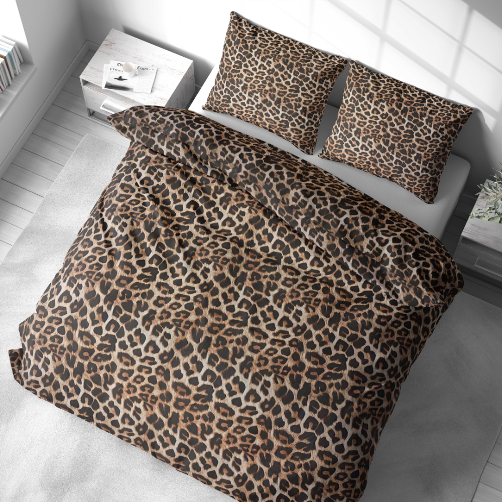 Voodipesu komplekt "Wild Style". Voodipesu komplektid 140x200, 140x200 cm, 160x200 cm, 200x200 cm, 200x220 cm, 220x240 cm. Unikaalne ja mänguline leopardimuster, andes toale luksuse ja eksootika tunde.
