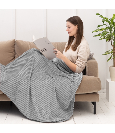 Pleed „Steel Tint fleece blanket“. Pleedid