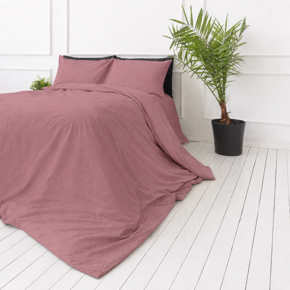 Premium satiinist voodipesukomplektid "Grape sateen". Voodipesu komplektid 150x200, 140x200 cm, 150x200 cm, 160x200 cm, 180x200 cm, 200x200 cm, 200x220 cm, 220x240 cm. Ühevärviline roosakas voodipesukomplekt pehme disainiga Premium satiinist voodipesukomplektid "Grape sateen". Voodipesu komplektid 150x200, 140x200 cm, 150x200 cm, 160x200 cm, 180x200 cm, 200x200 cm, 200x220 cm, 220x240 cm. Ühevärviline roosakas voodipesukomplekt pehme disainiga