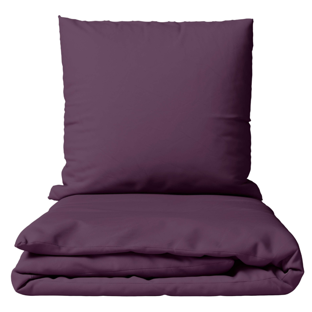 Premium satiinist voodipesu komplekt "Plum glow". Satiinist voodipesu, 140x200 cm, 200x200 cm, 200x220 cm, 220x240 cm. Tumedat lilla voodipesu komplekt, mis toob mugavust ja elegantsi teie magamistuppa