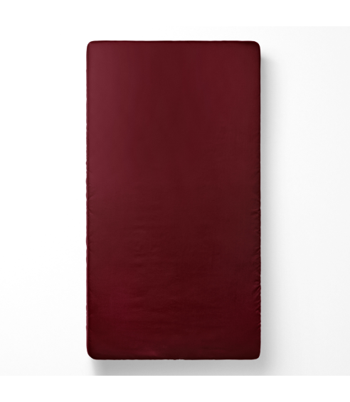 Satiinist kummiga voodilina „Maroon“. Kummiga voodilina 90x200