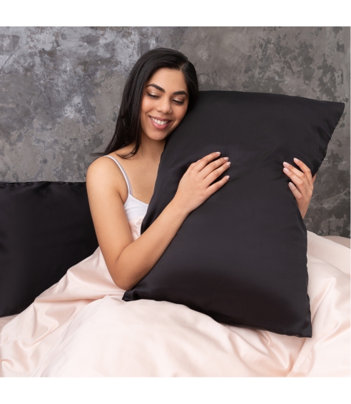 Siidist padjapüür "Obsidian Silk". Siidist padjapüürid