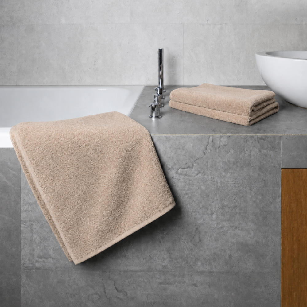 Vannitoa rätik „Almond Softness“, 70x140 cm. Elegantne helepruunikas rätik peene mustriga Vannitoa rätik „Almond Softness“, 70x140 cm. Elegantne helepruunikas rätik peene mustriga