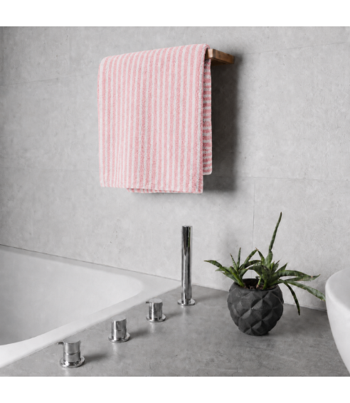 Vannitoa rätik „Pink Lines“